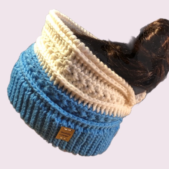 Ear Warmer Bun Beanie Headband Winter Hat White & Lt Blue - Picture 3 of 9